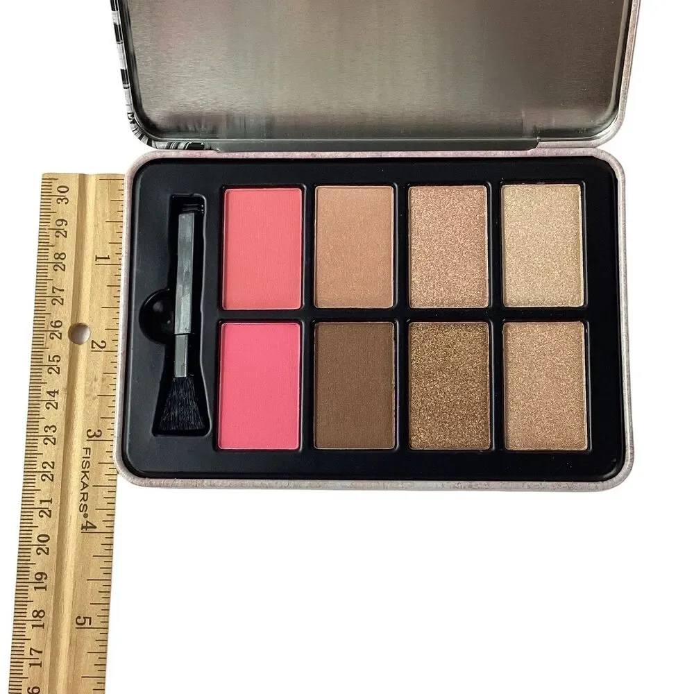 Okalan Look Pro Ultimate Strobing Kit Natural Color 8 Shade Face Palette